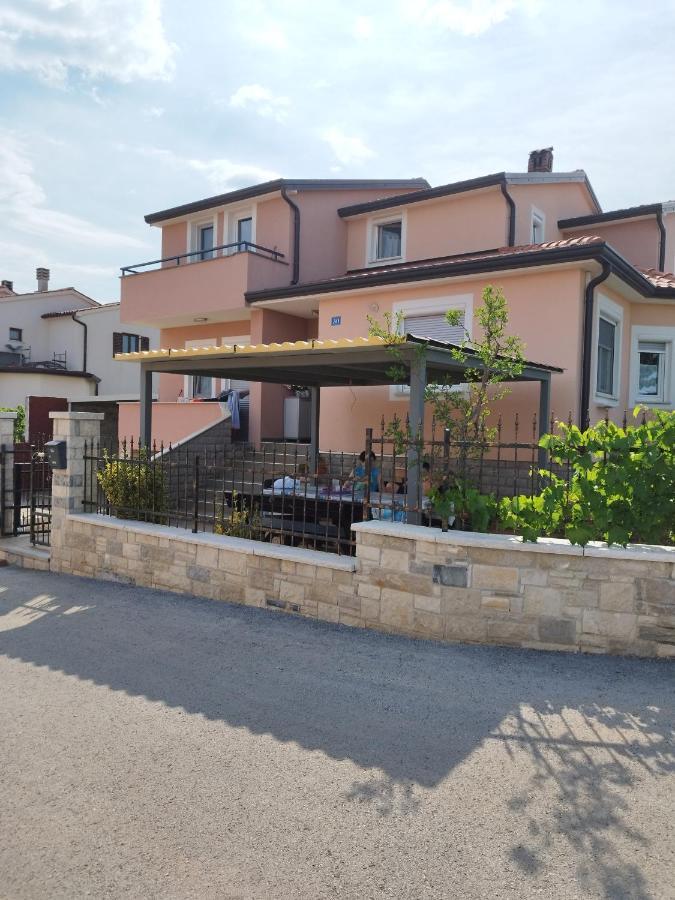 בוג'ה Studio Apartman Dezire מראה חיצוני תמונה